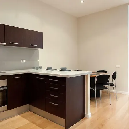 Spacious And Modern شقة برشلونة
